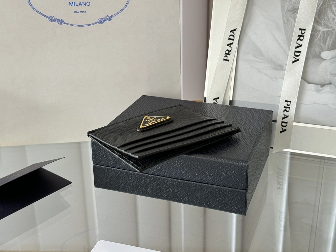 StreetReady 7458 Prada Card Case
