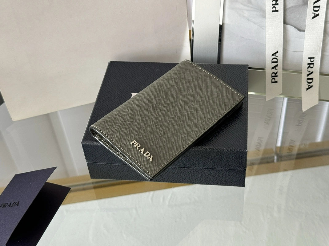 StreetReady 7464 Prada AAA Quality Card Case