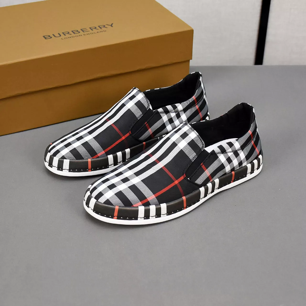 StreetReady 7700 Burberry Casual Shoes For Men