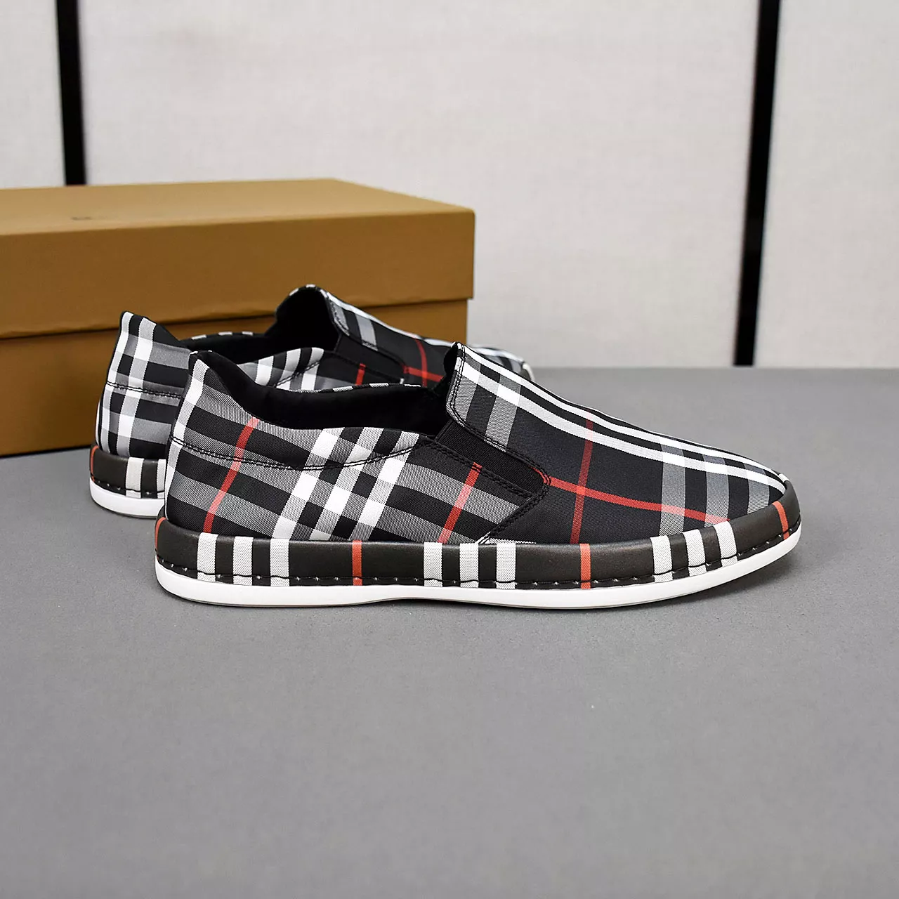 StreetReady 7700 Burberry Casual Shoes For Men