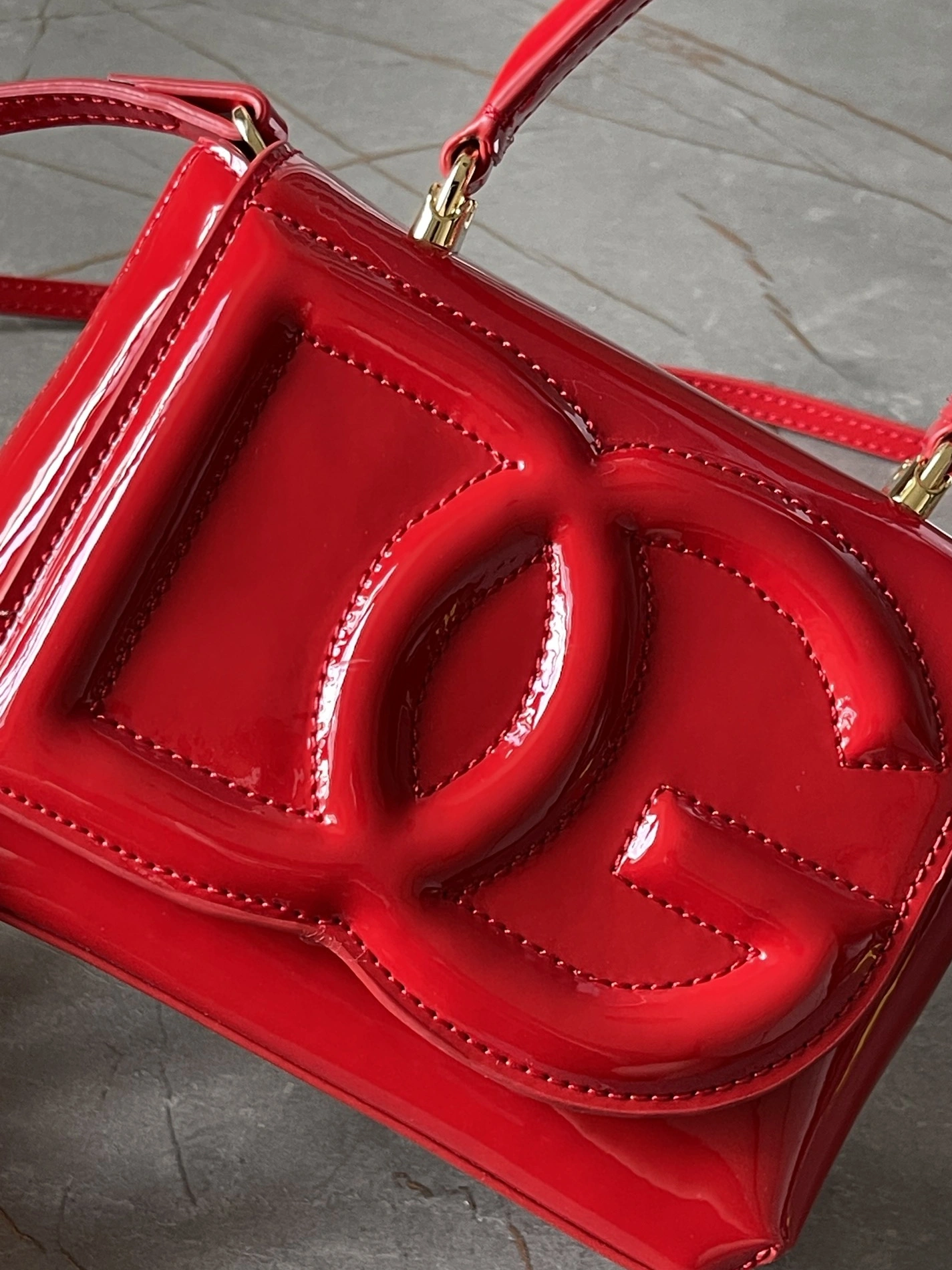 StreetReady 8116 Dolce & Gabbana D&G AAA Quality Messenger Bags For Women