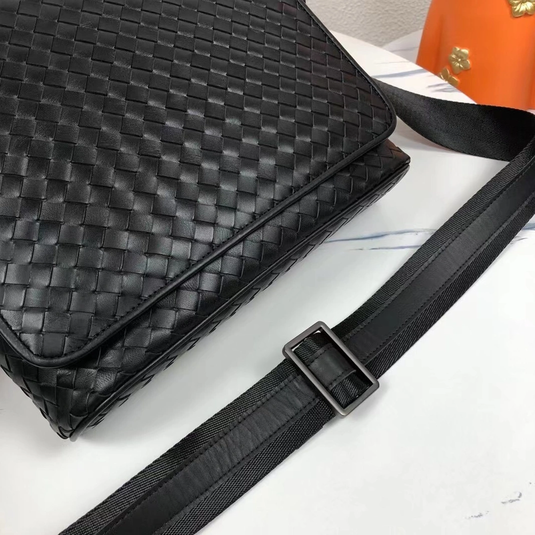 StreetReady 8470 Bottega Veneta AAA Man Messenger Bags