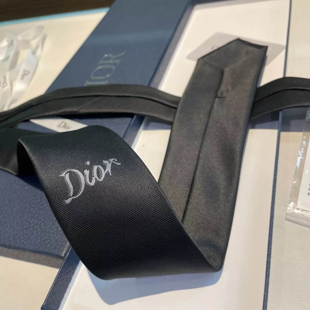 StreetReady 8590 Christian Dior Necktie