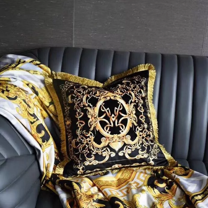 StreetReady 8970 Versace Cushion