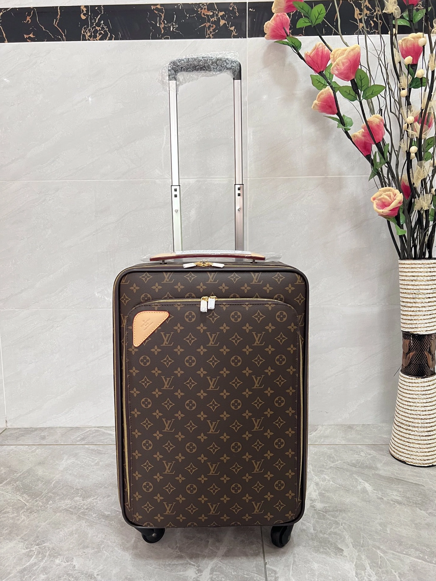StreetReady 9178 Louis Vuitton Luggage