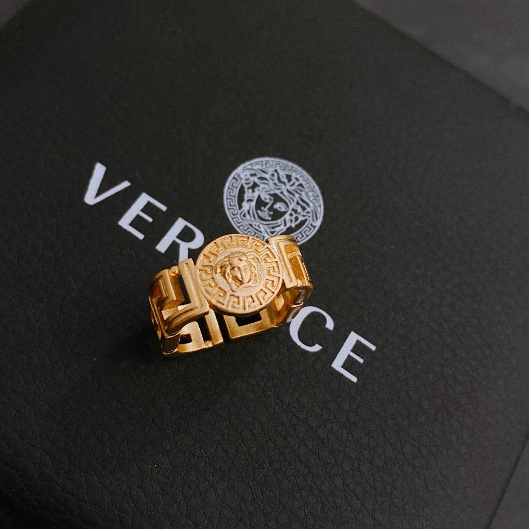 StreetReady 9241 Versace Rings