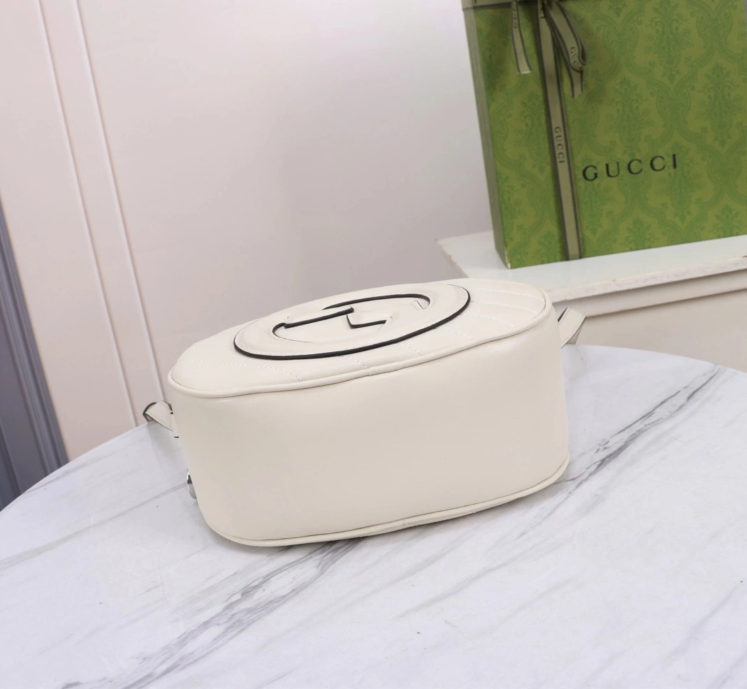 StreetReady 9328 Gucci AAA Quality Messenger Bags For Women
