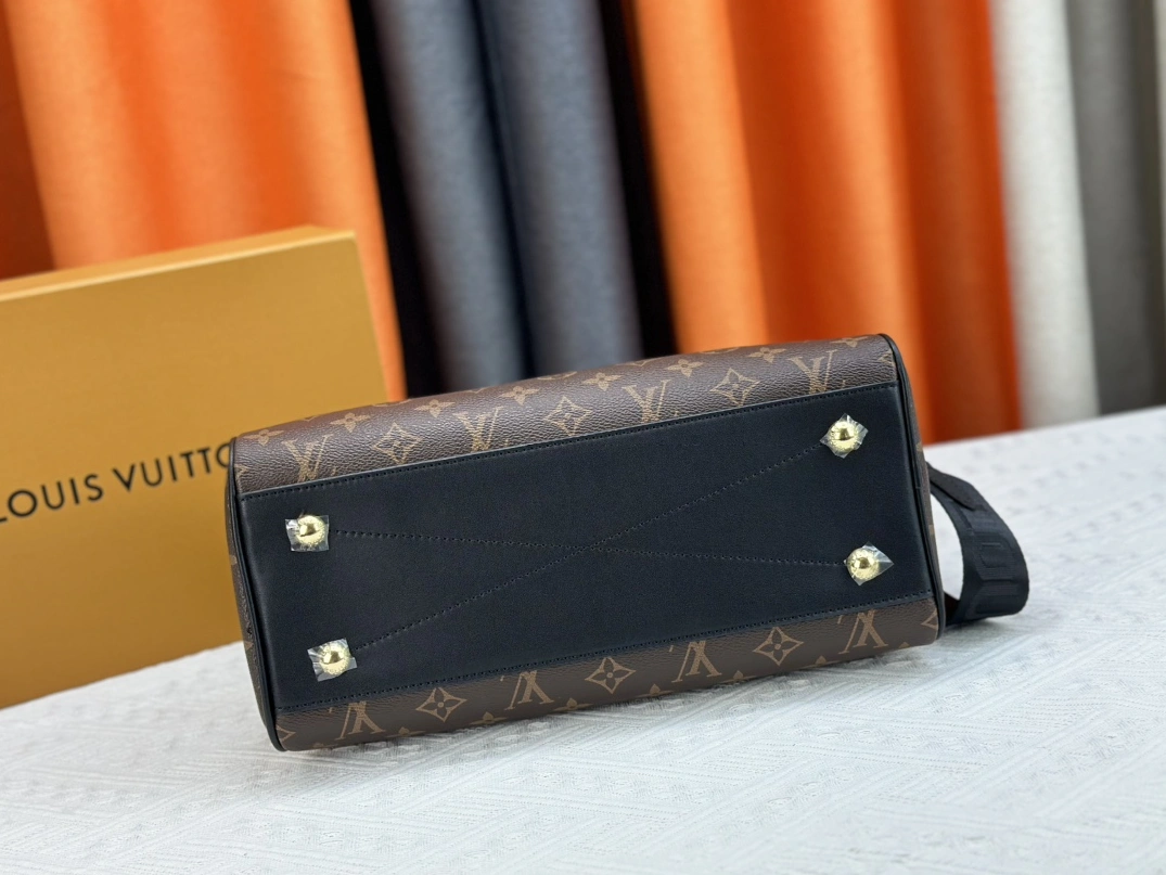 StreetReady 9732 Louis Vuitton AAA Quality Handbags For Women