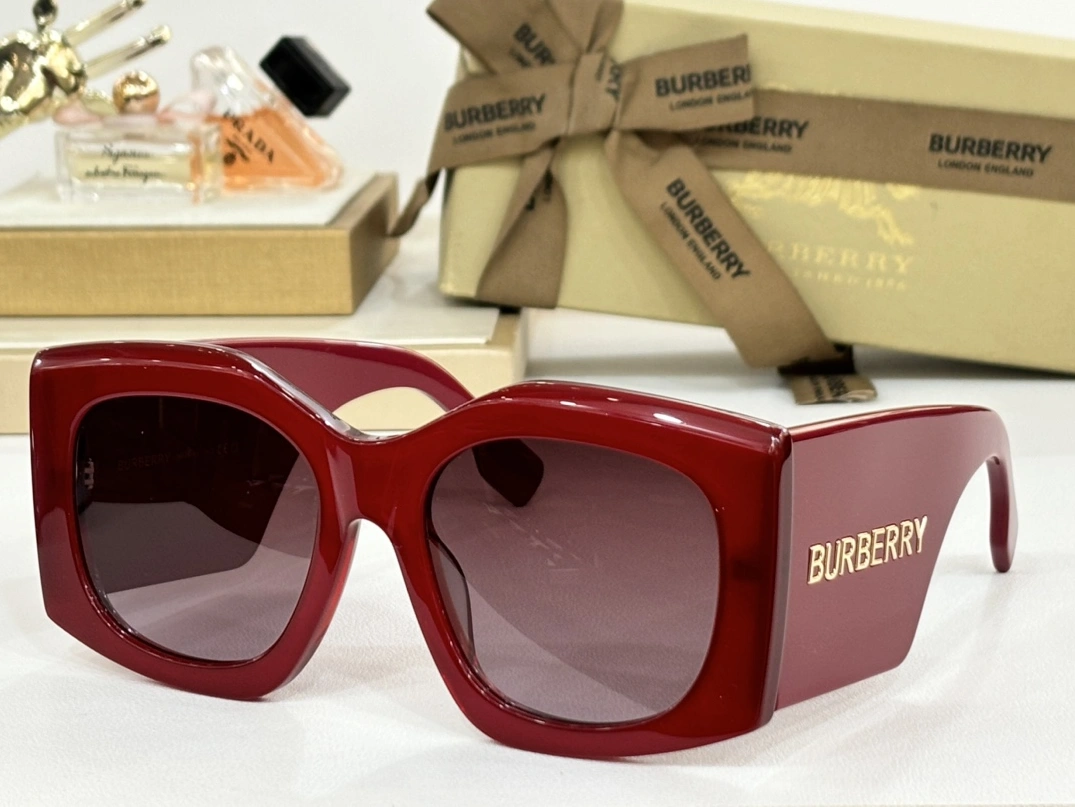 StreetReady 9857 Burberry AAA Quality Sunglasses