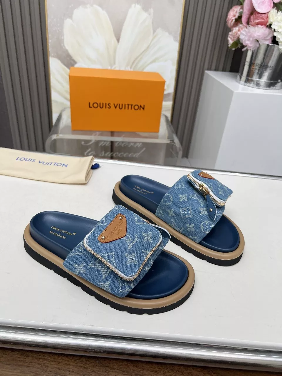 StreetReady 9871 Louis Vuitton Slippers For Women