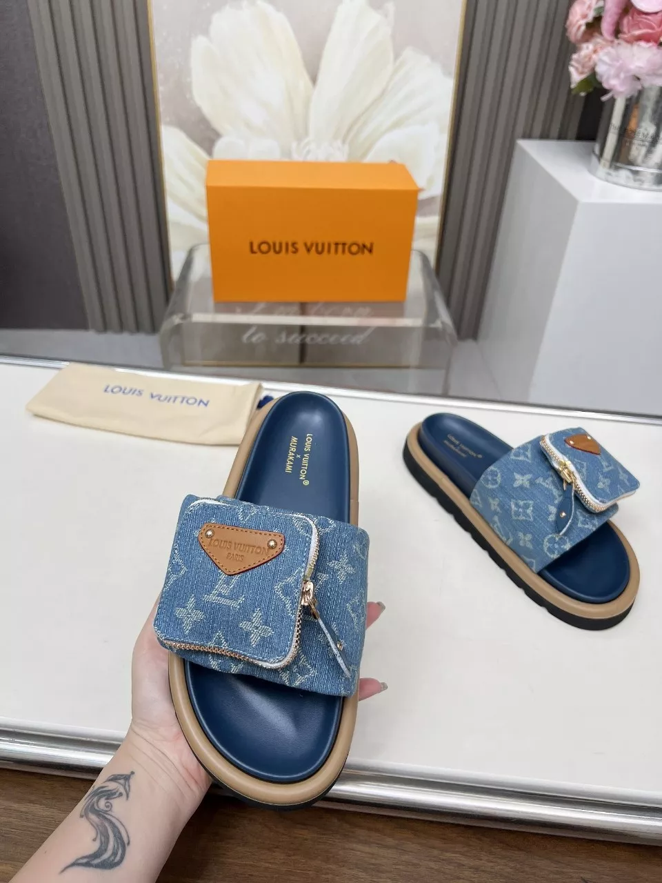 StreetReady 9871 Louis Vuitton Slippers For Women