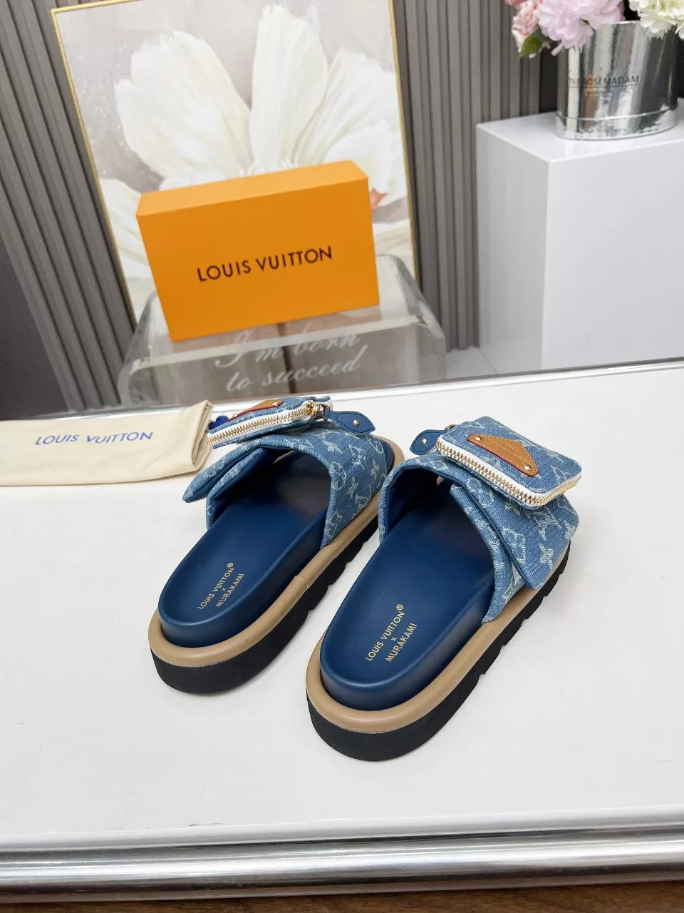 StreetReady 9871 Louis Vuitton Slippers For Women