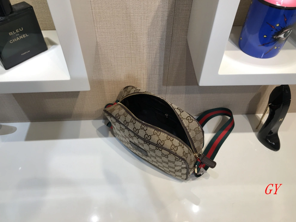 Stylish 1072 Gucci Messenger Bags For Women
