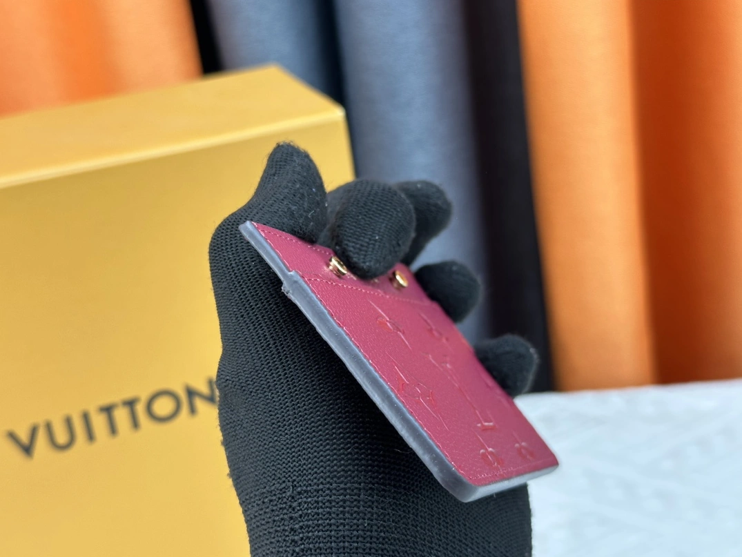 Stylish 1132 Louis Vuitton LV Card Case For Women