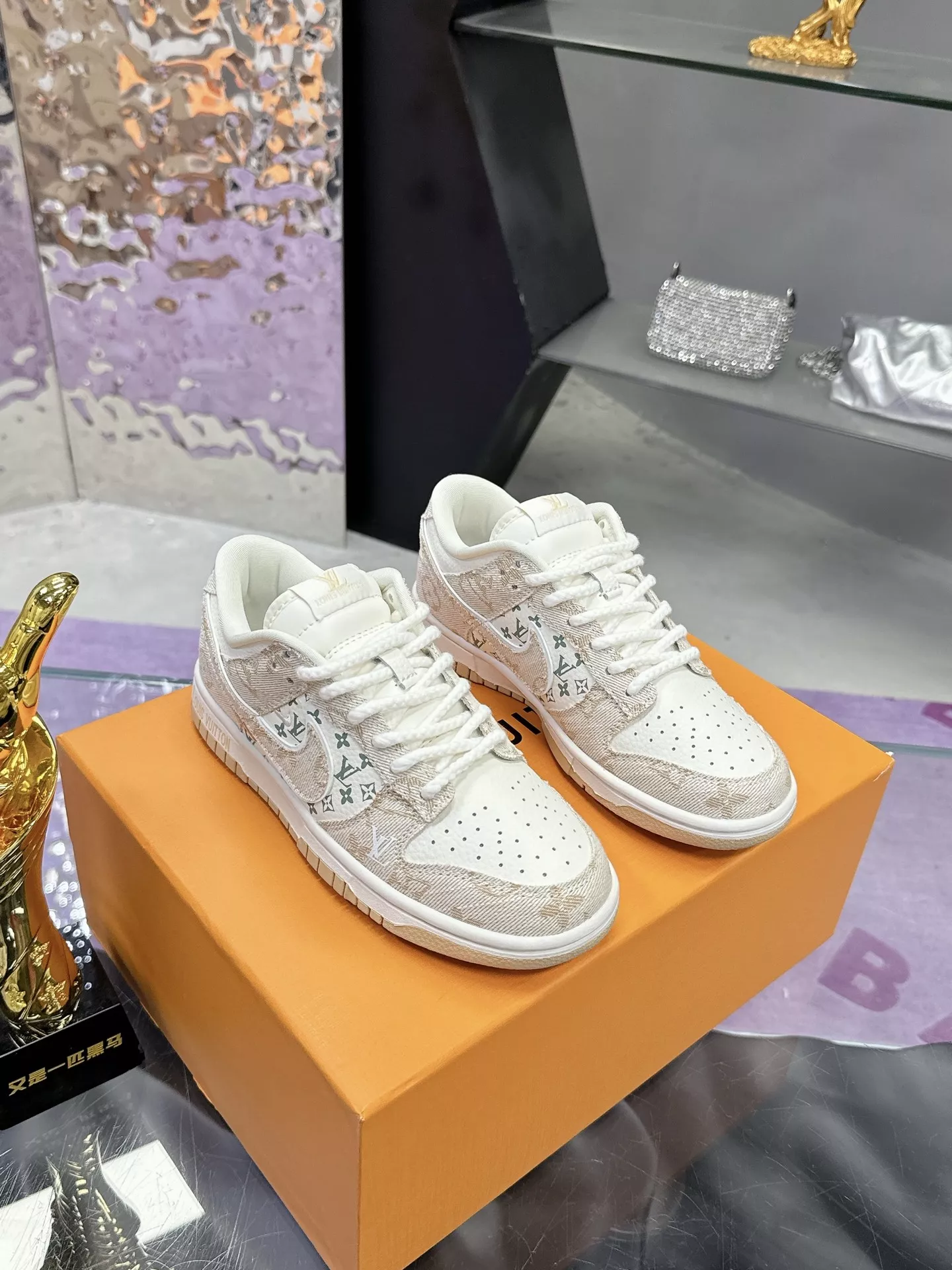 Stylish 114 Louis Vuitton Casual Shoes For Women
