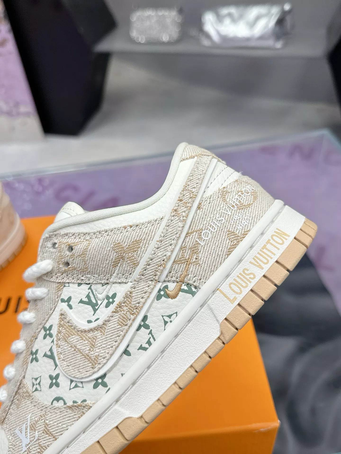 Stylish 114 Louis Vuitton Casual Shoes For Women