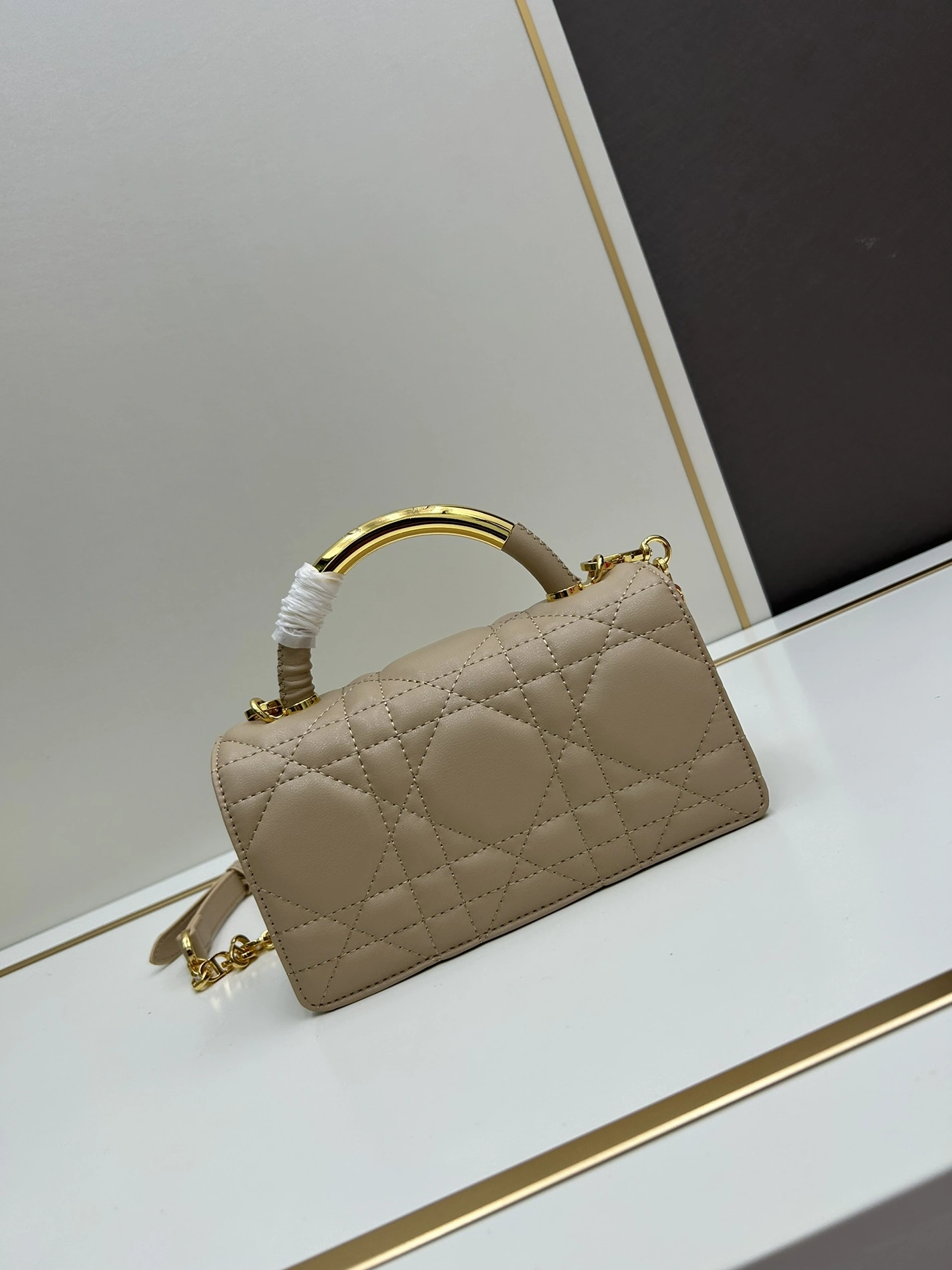 Stylish 1270 Christian Dior AAA Quality Messenger Bags For Women