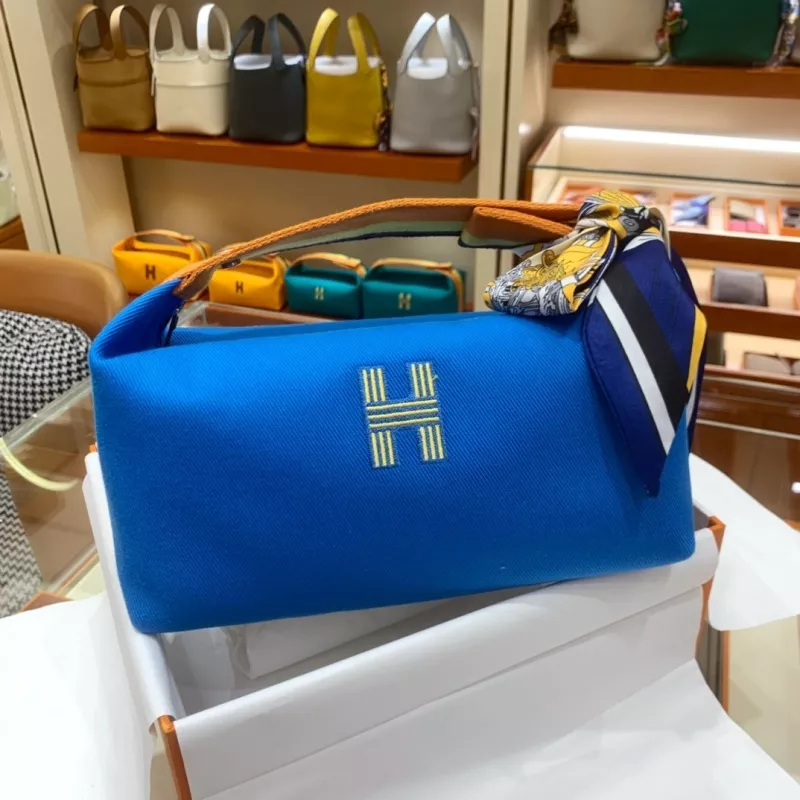 Stylish 1366 Hermes AAA Quality Handbags For Women