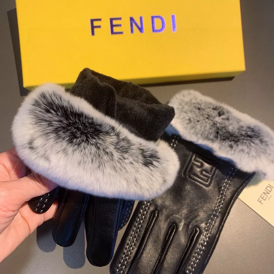 Stylish 1416 Fendi Gloves For Women