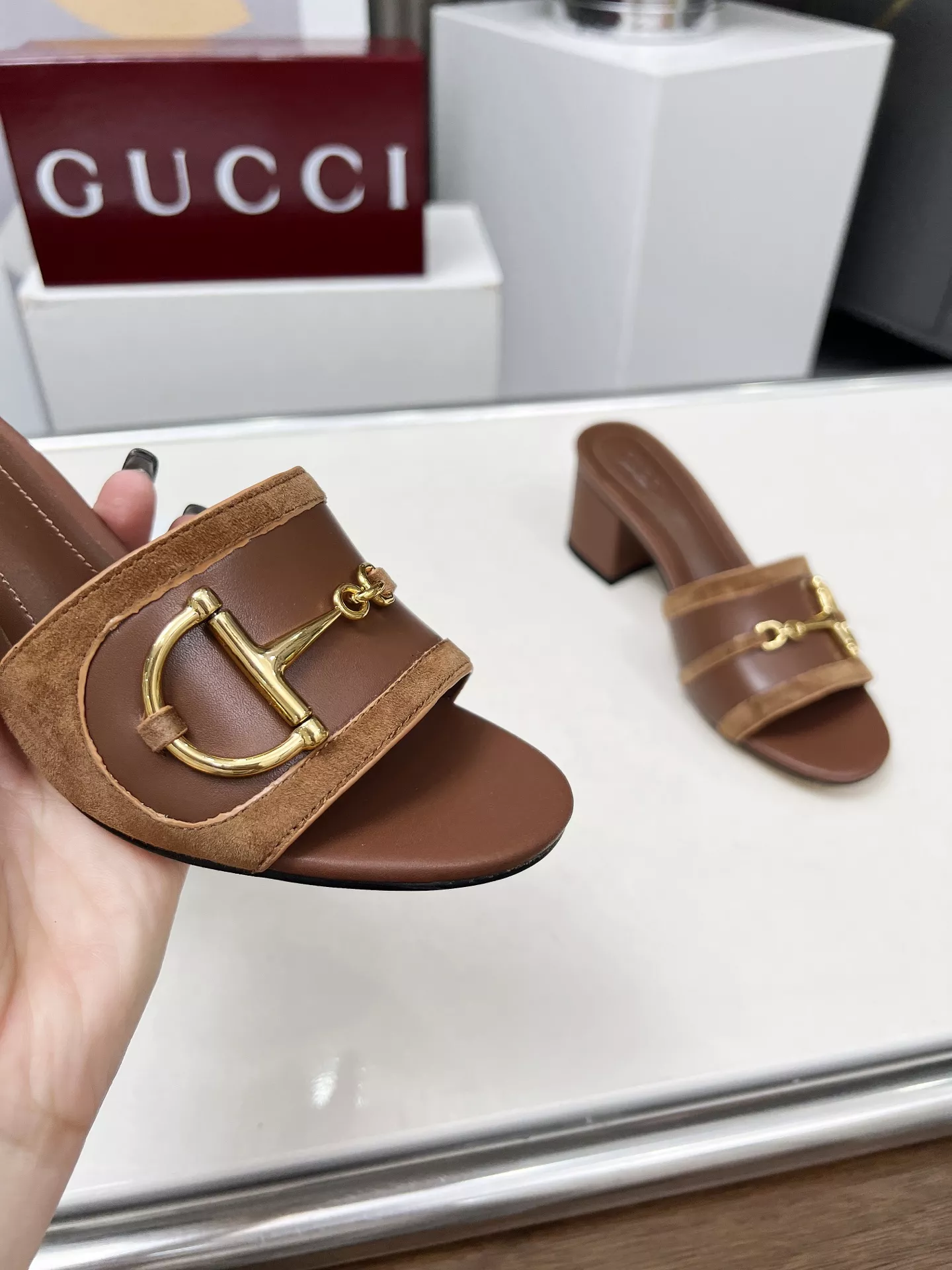Stylish 1503 Gucci Slippers For Women