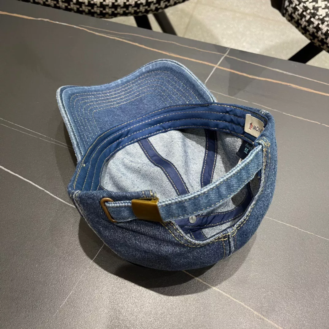 Stylish 1532 Moncler Caps