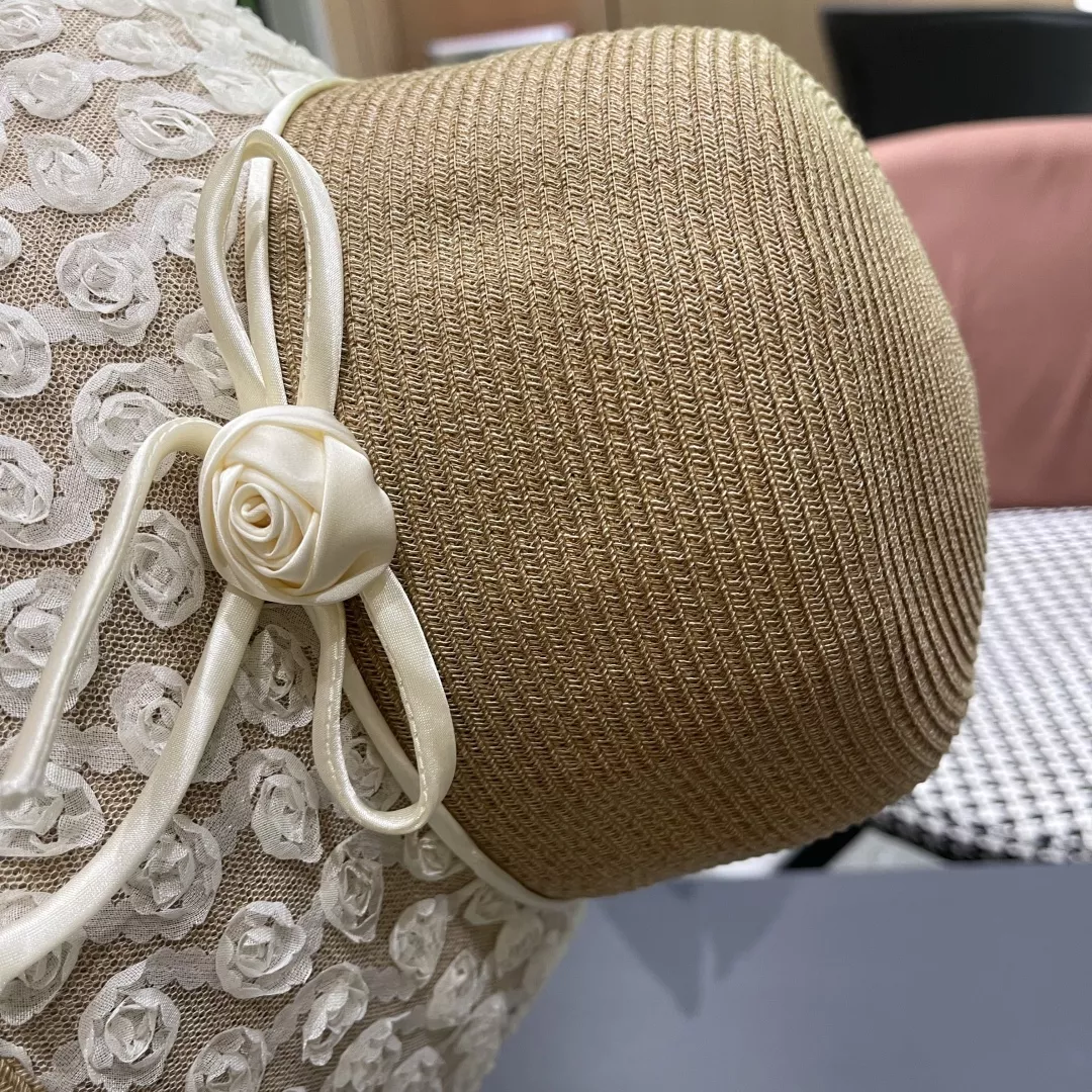 Stylish 1555 Christian Dior Caps