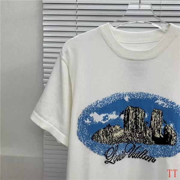 Stylish 1567 Louis Vuitton LV T-Shirts Short Sleeved For Men