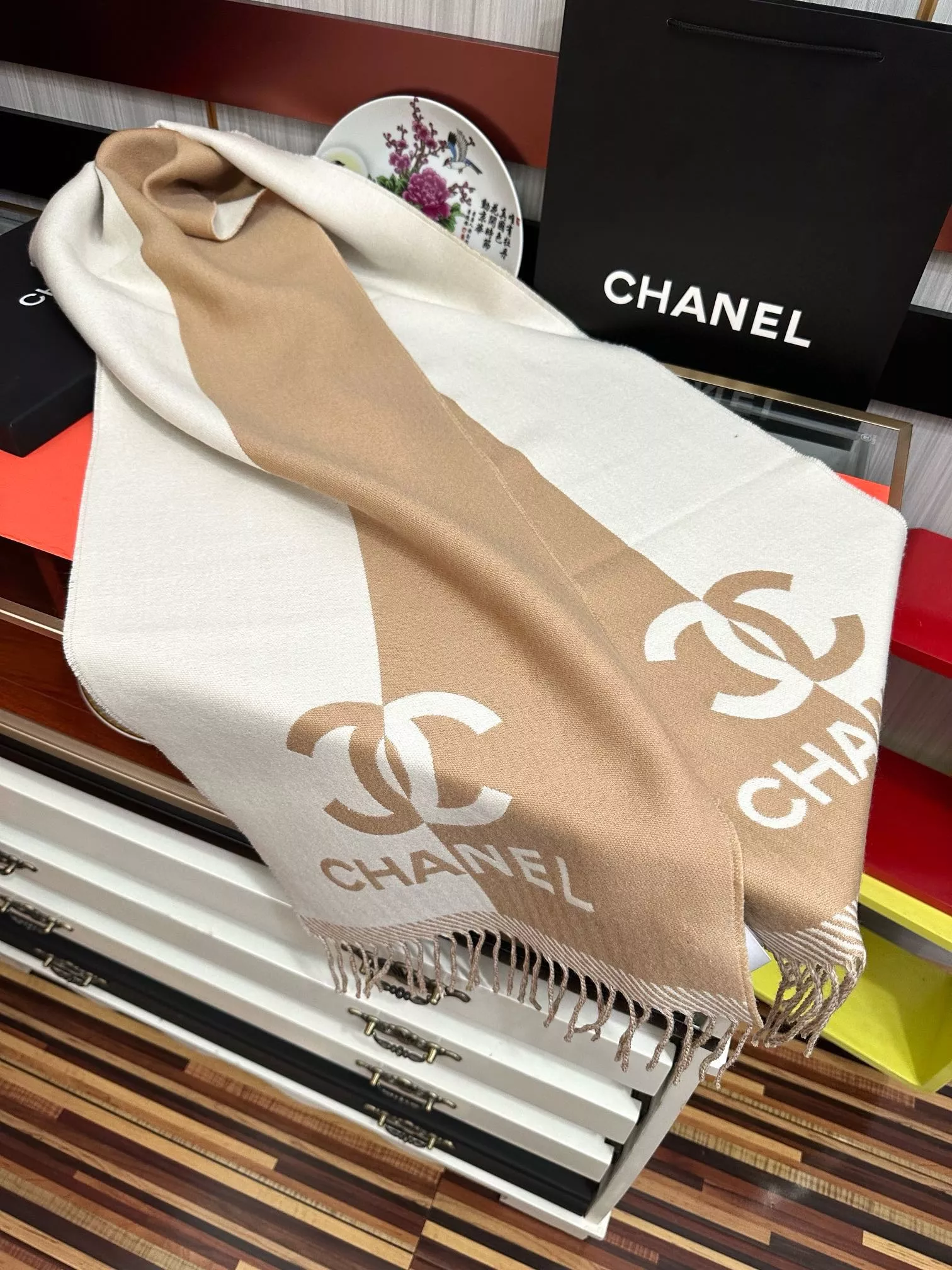 Stylish 1589 Chanel Scarves For Women