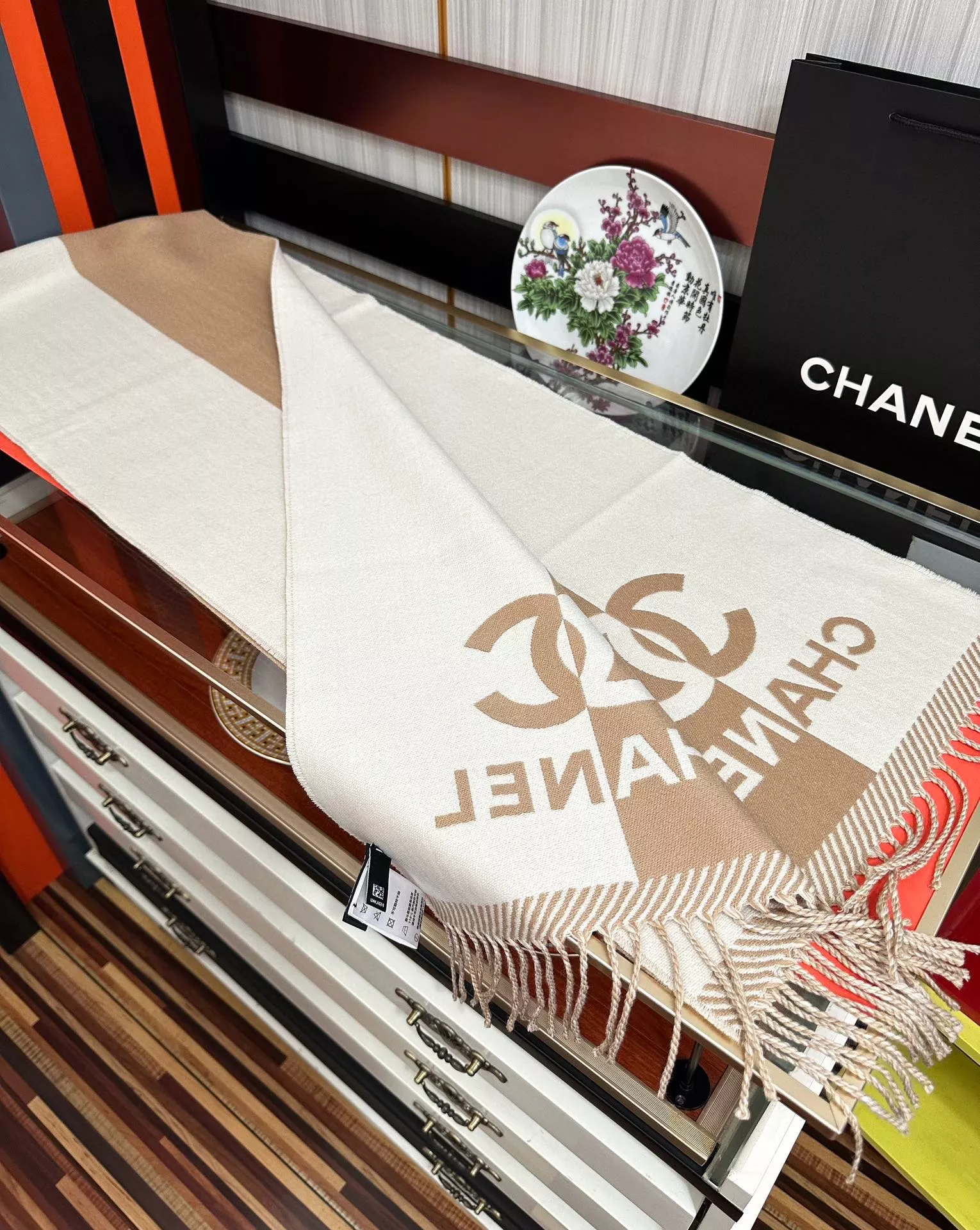 Stylish 1589 Chanel Scarves For Women