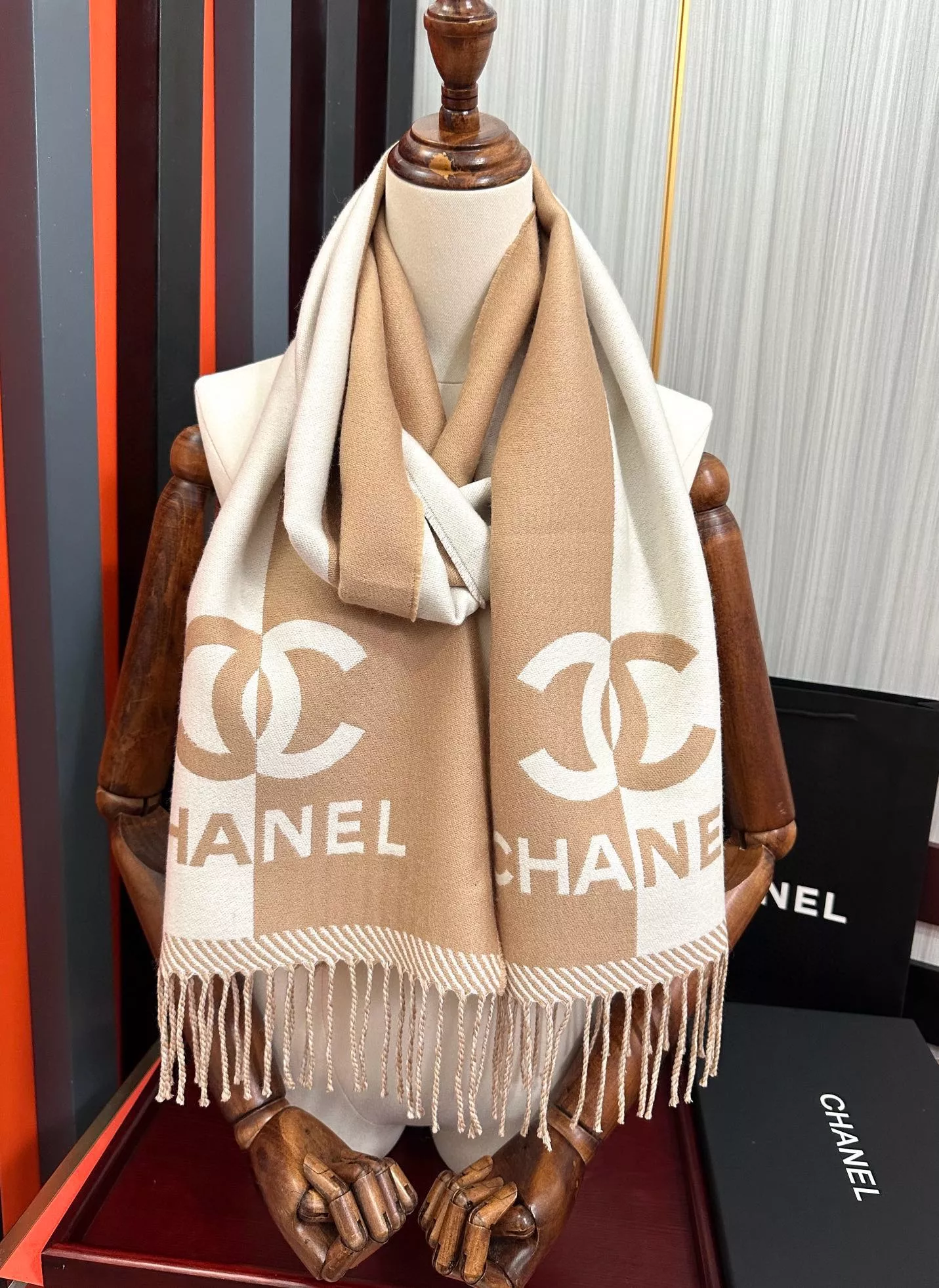 Stylish 1589 Chanel Scarves For Women