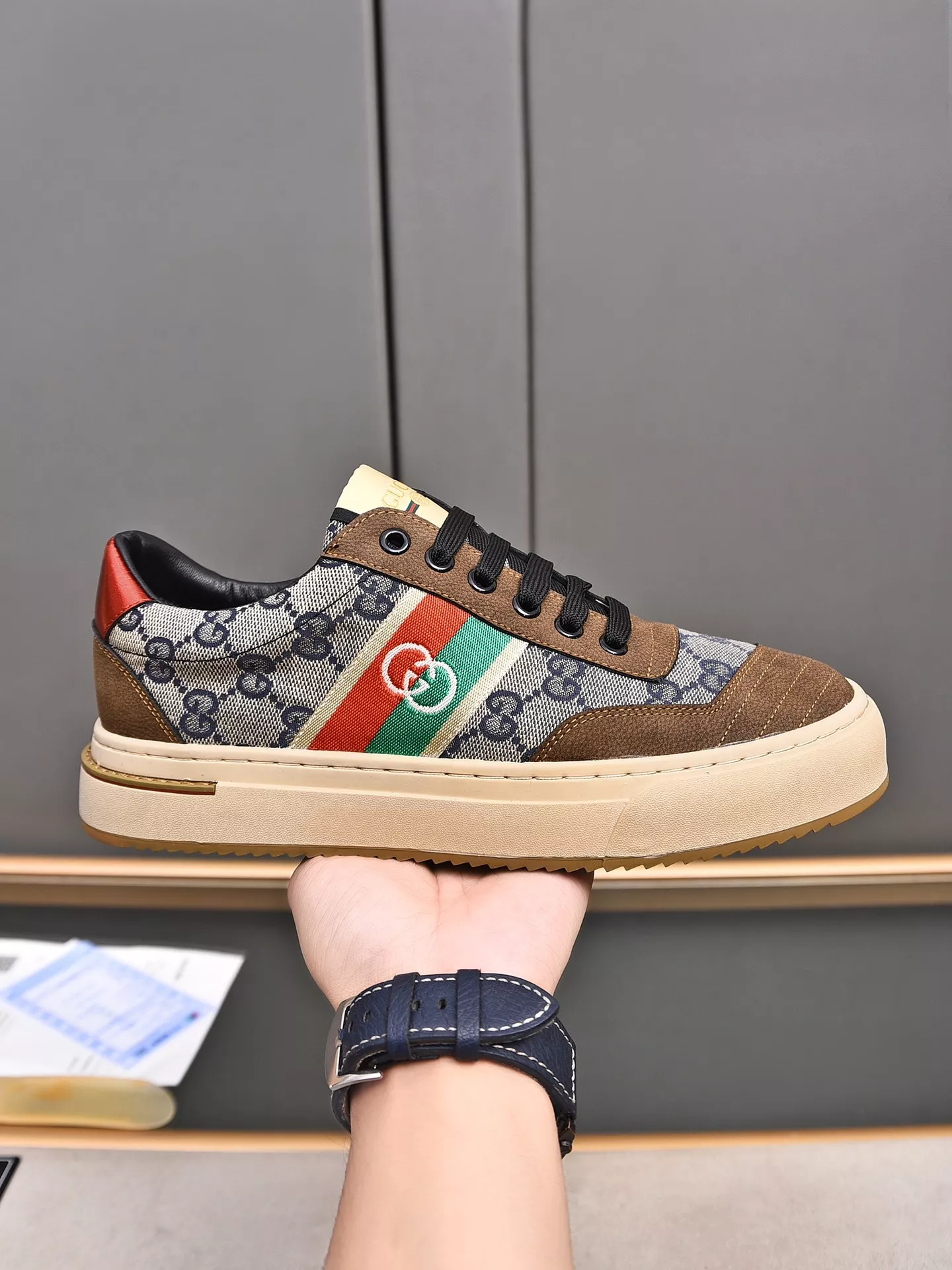 Stylish 1630 Gucci Casual Shoes For Men