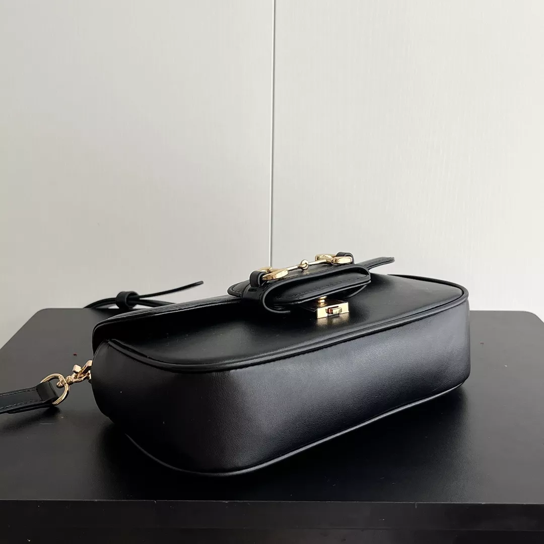 Stylish 1647 Gucci AAA Quality Messenger Bags For Women