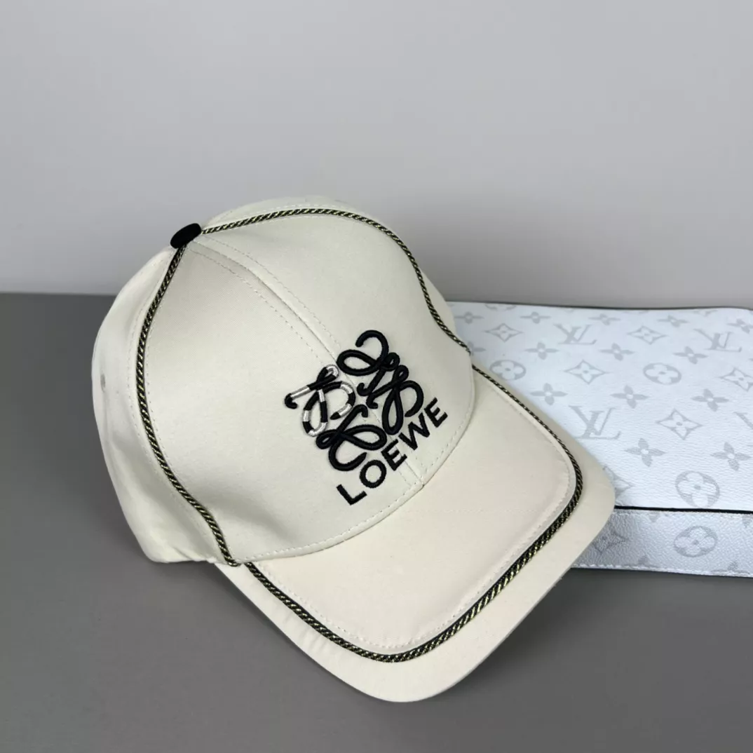 Stylish 1677 LOEWE Caps