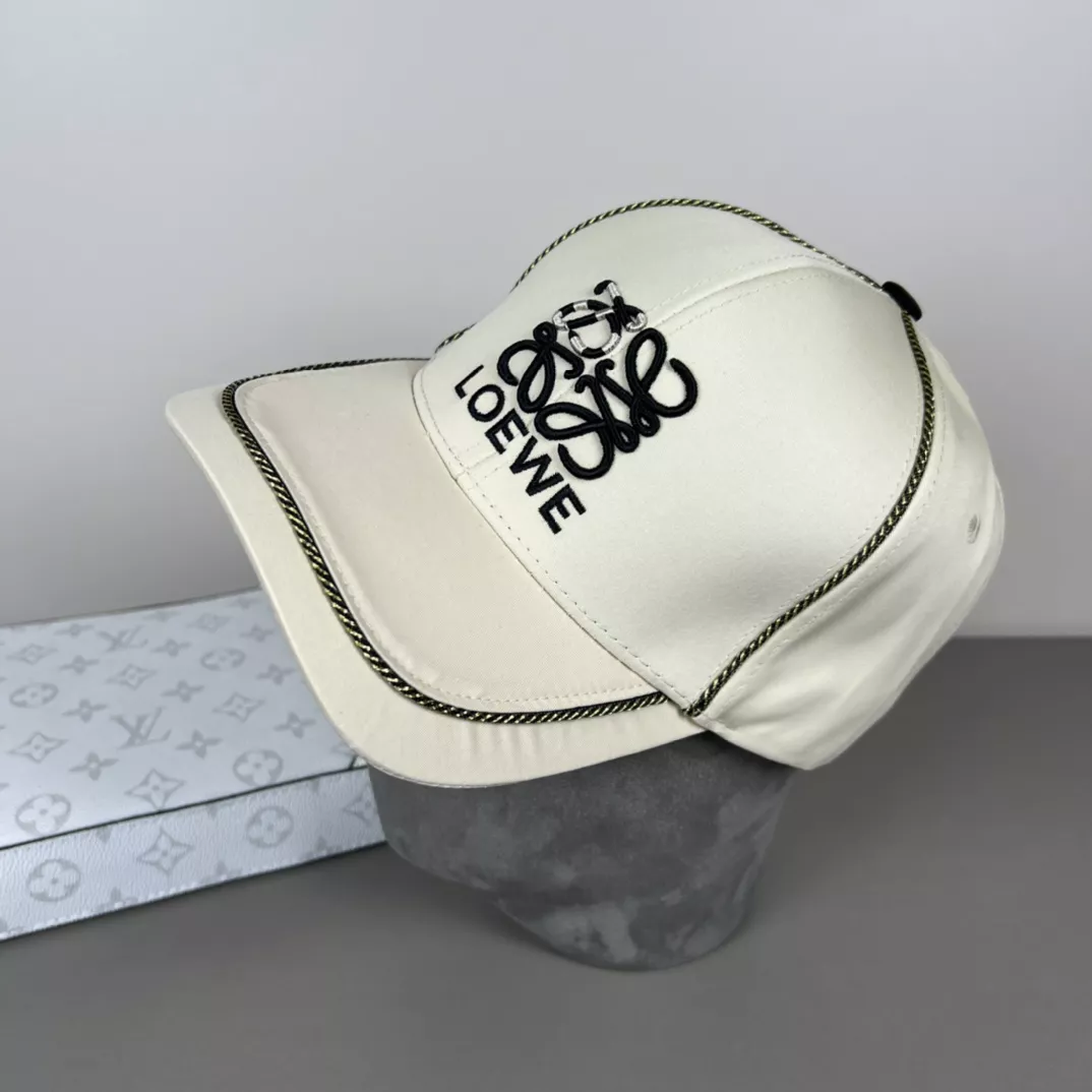 Stylish 1677 LOEWE Caps