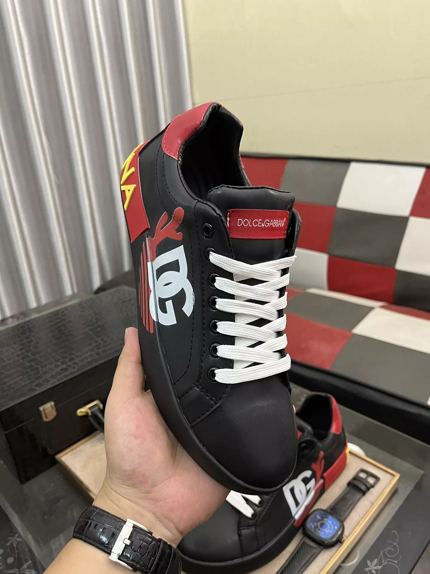Stylish 177 Dolce & Gabbana D&G Casual Shoes For Women