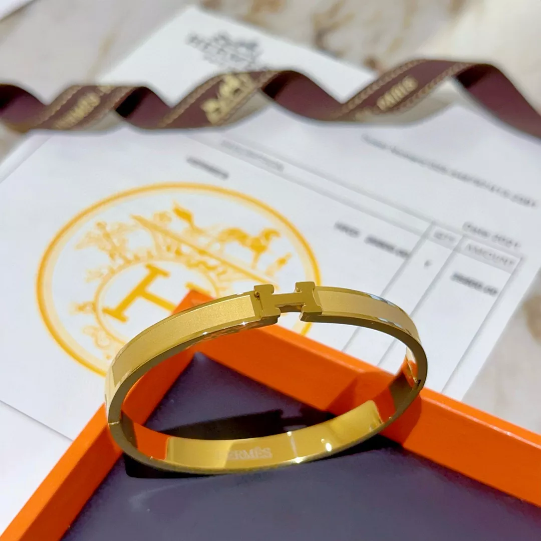 Stylish 187 Hermes Bracelets