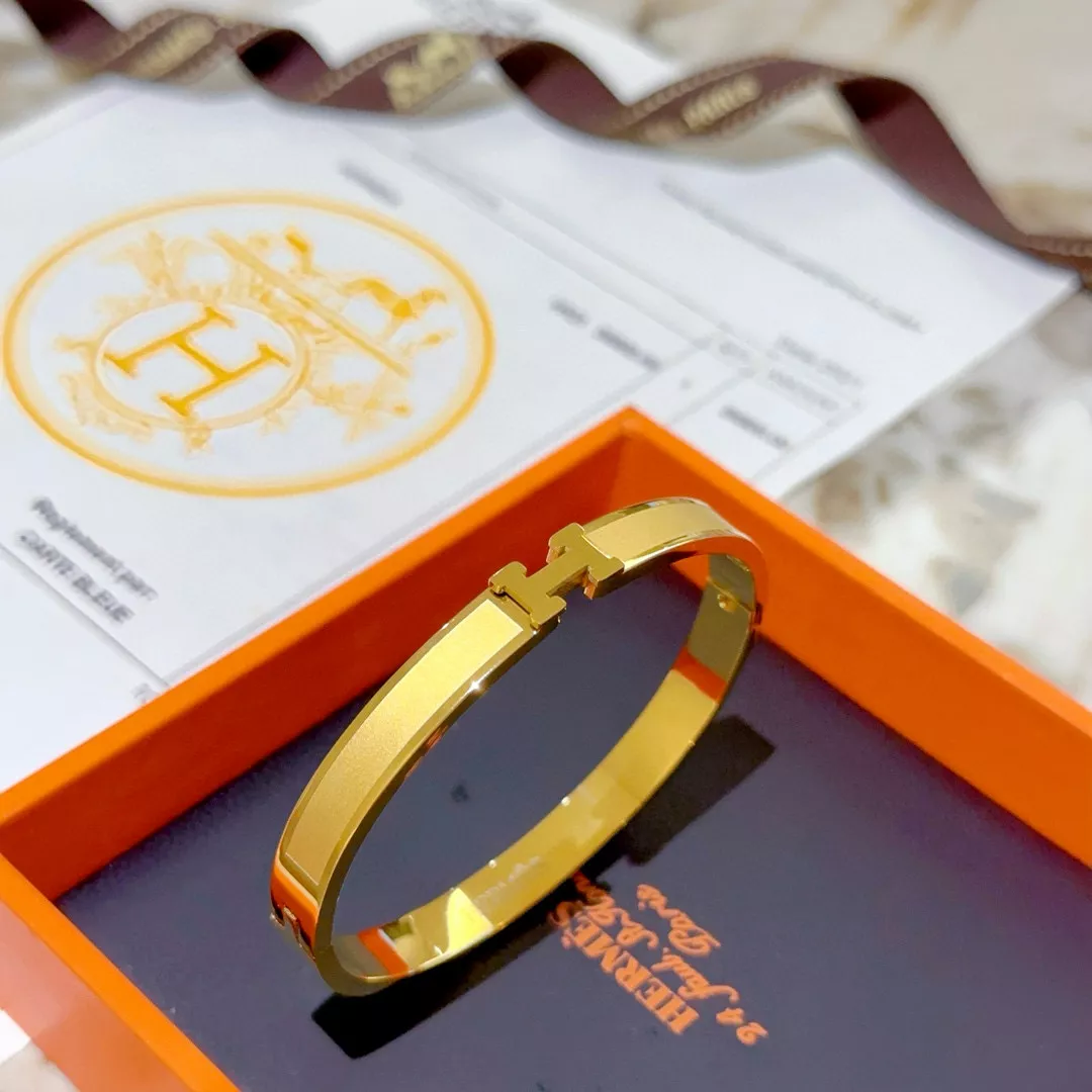 Stylish 187 Hermes Bracelets