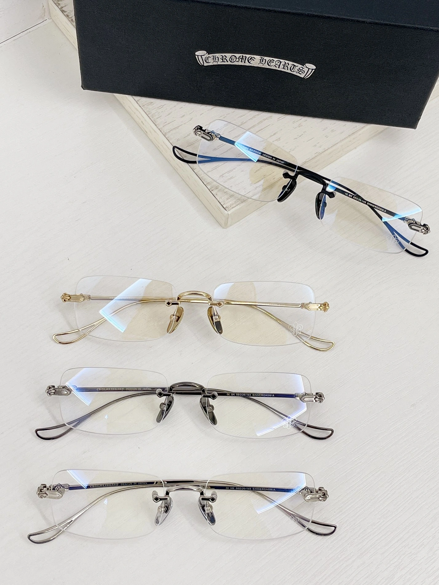 Stylish 1894 Chrome Hearts Goggles