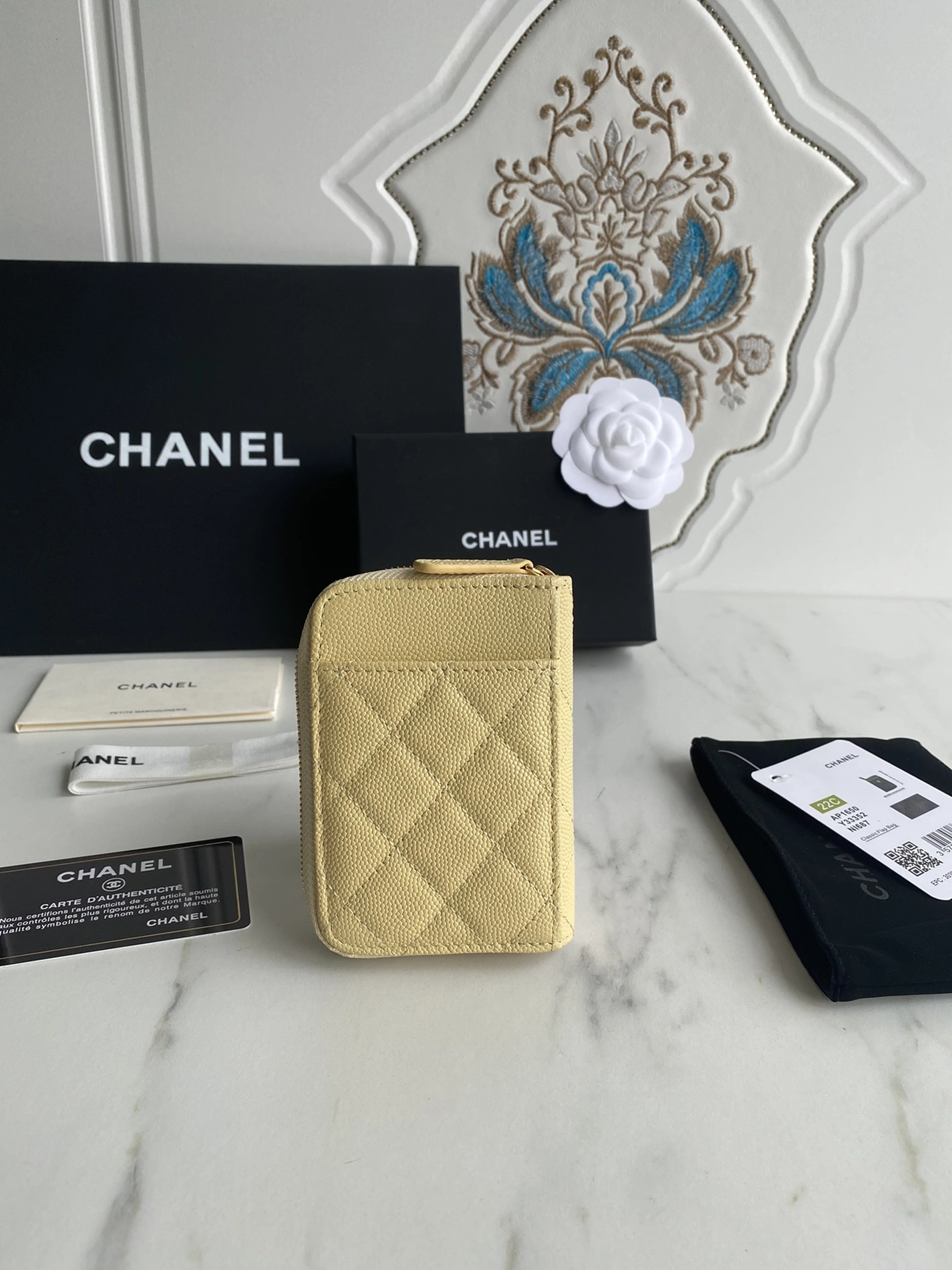 Stylish 2135 Chanel AAA Quality Wallets For Women