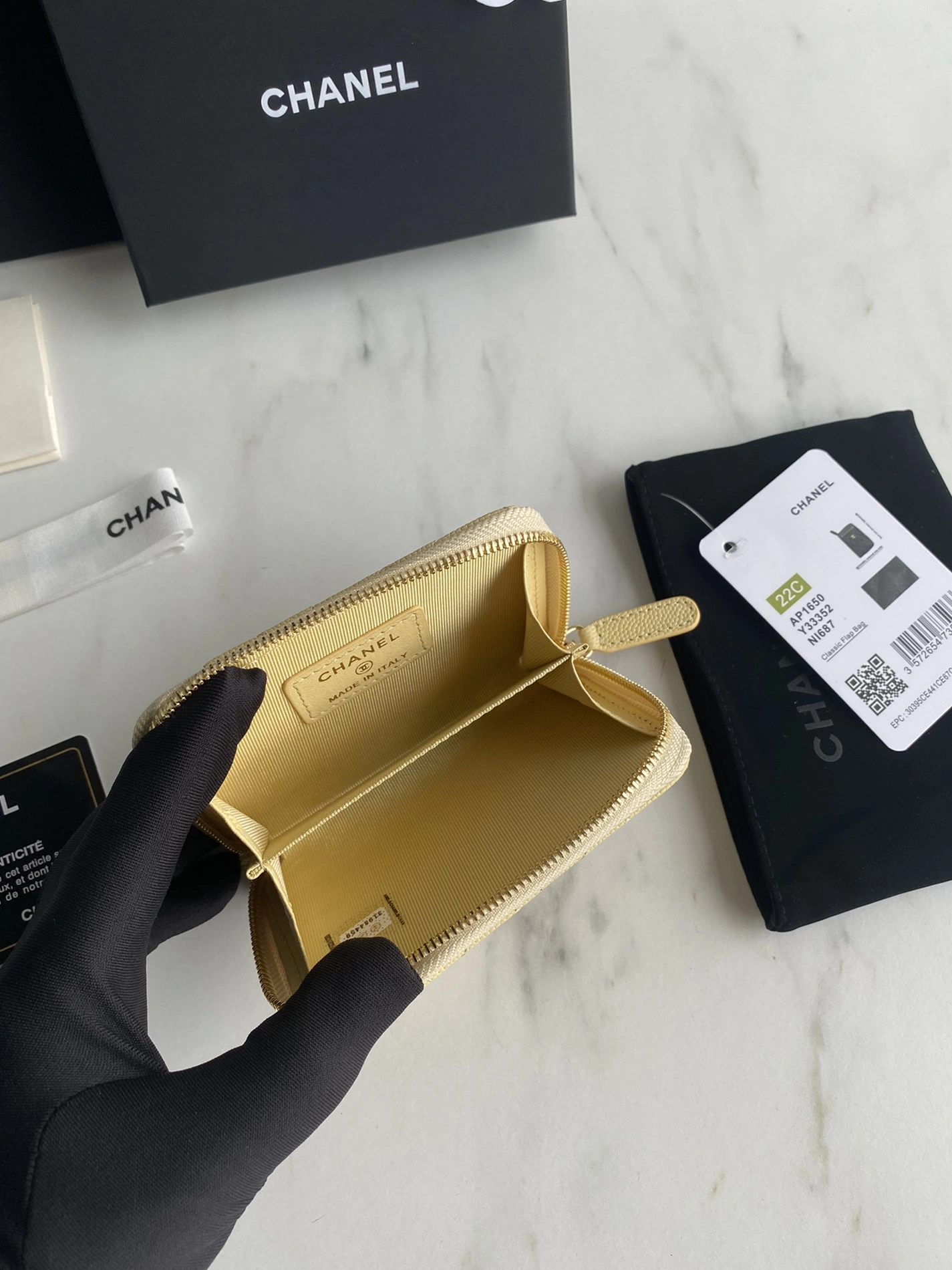 Stylish 2135 Chanel AAA Quality Wallets For Women