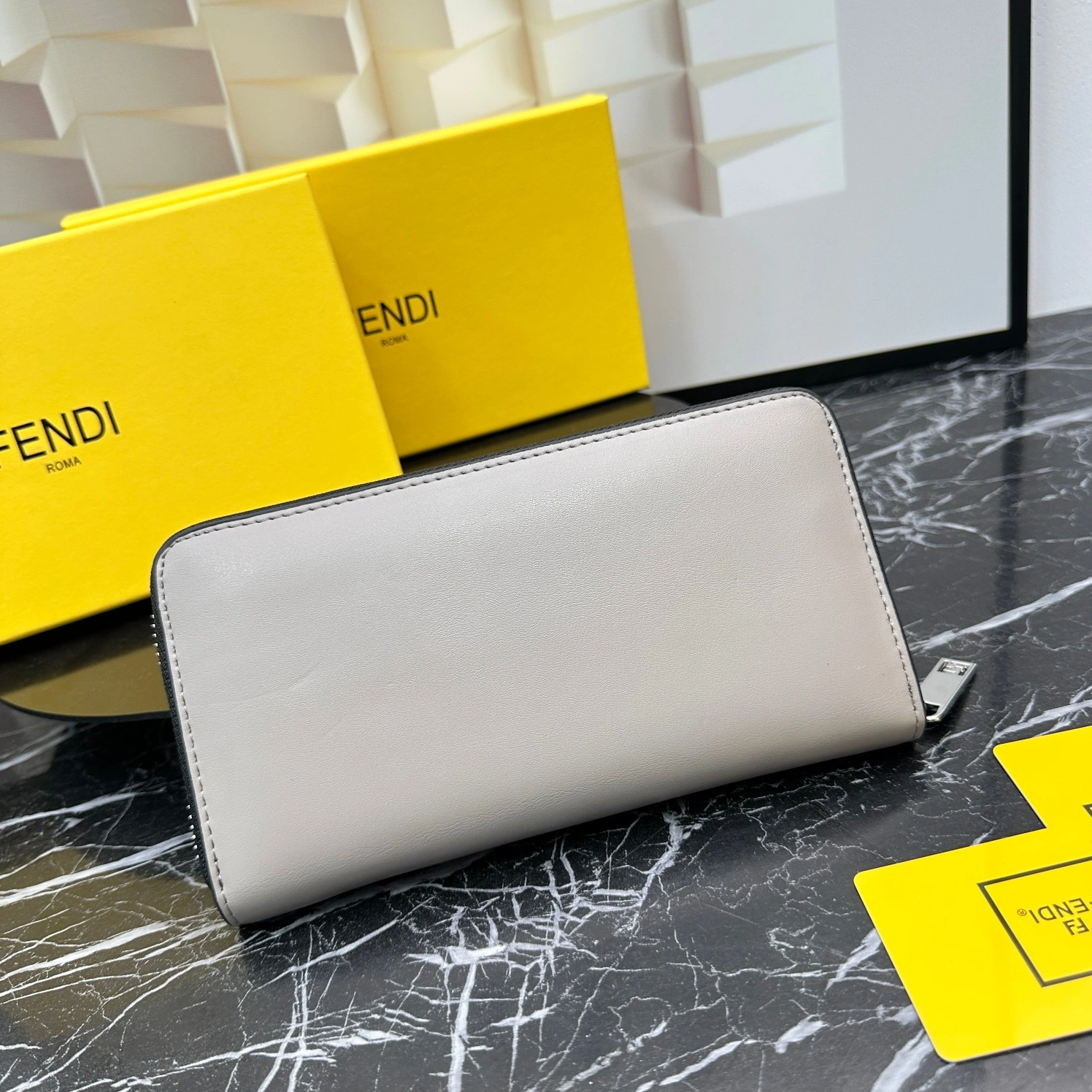 Stylish 2189 Fendi Wallets For Unisex