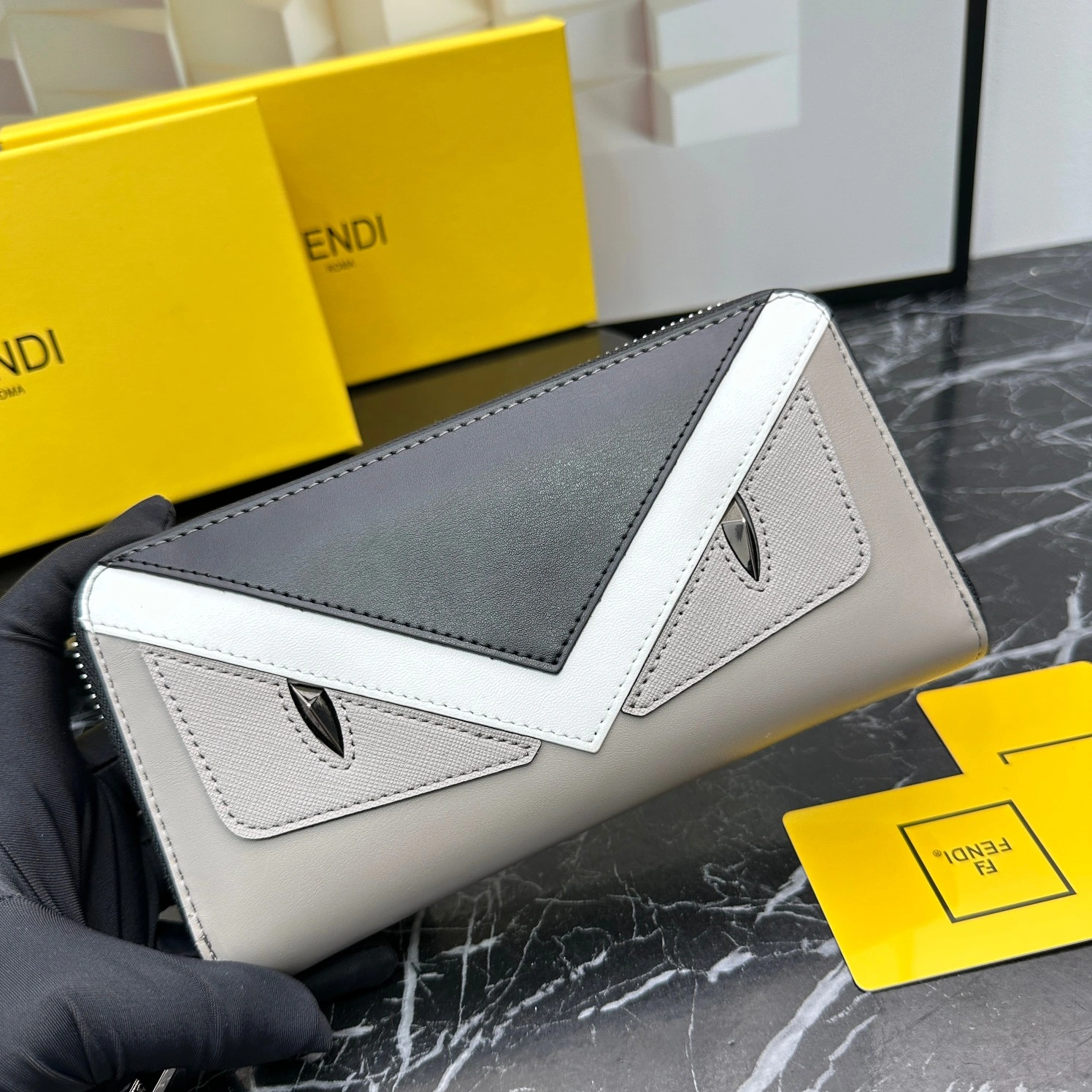 Stylish 2189 Fendi Wallets For Unisex