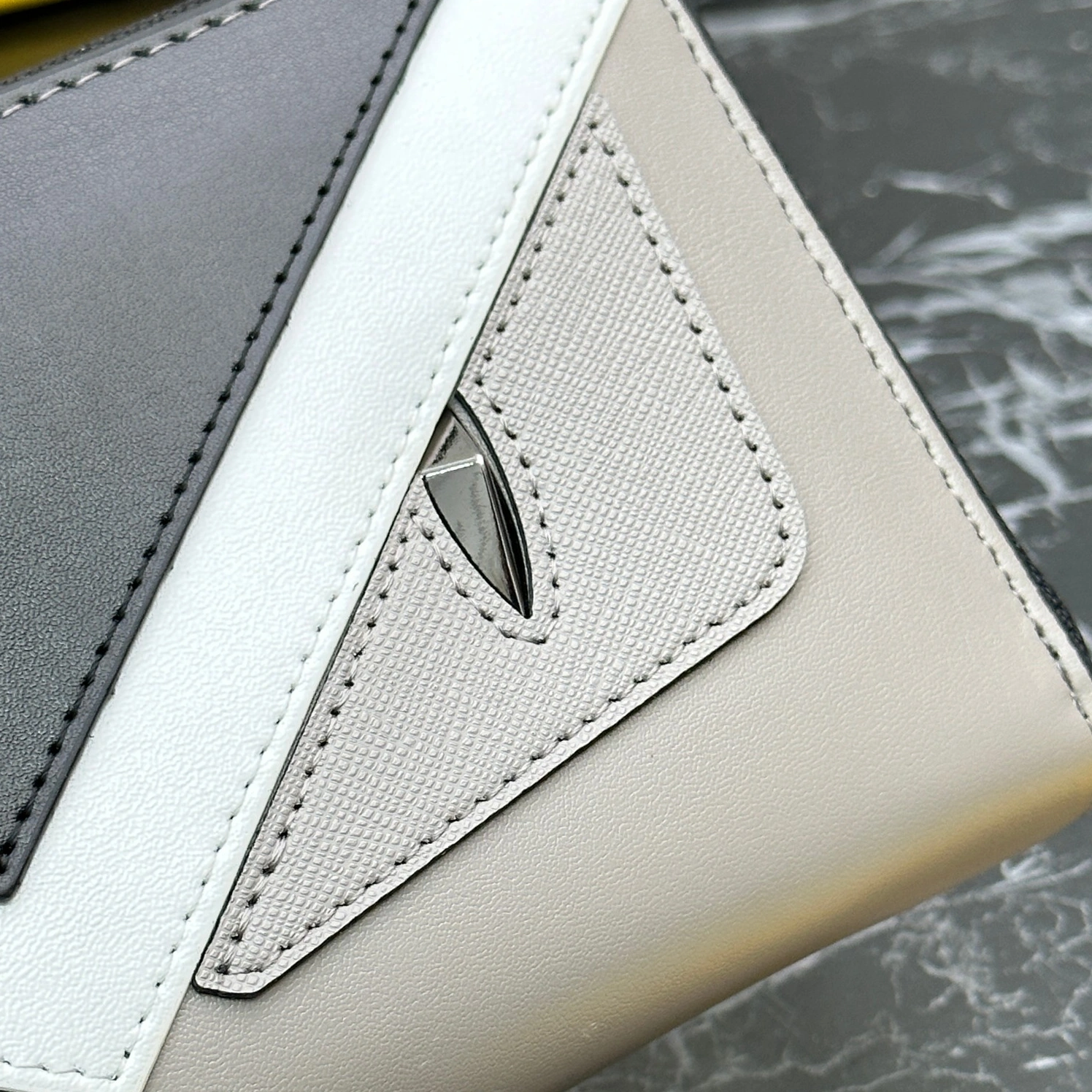 Stylish 2189 Fendi Wallets For Unisex
