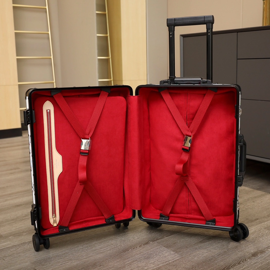 Stylish 2202 Louis Vuitton Luggage For Unisex