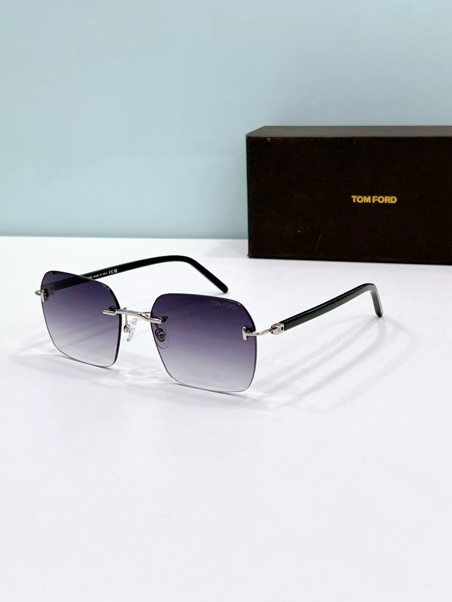 Stylish 2417 Tom Ford AAA Quality Sunglasses