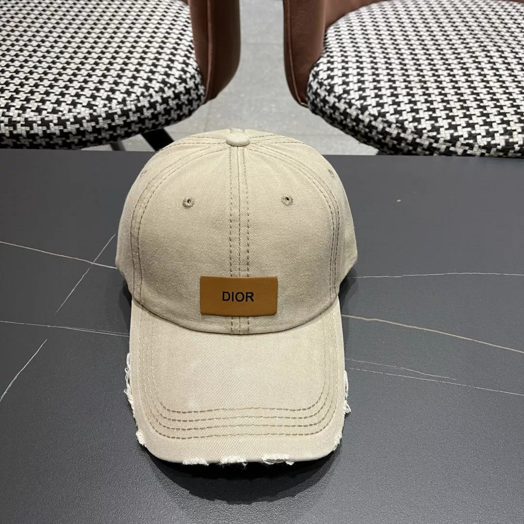 Stylish 2442 Christian Dior Caps