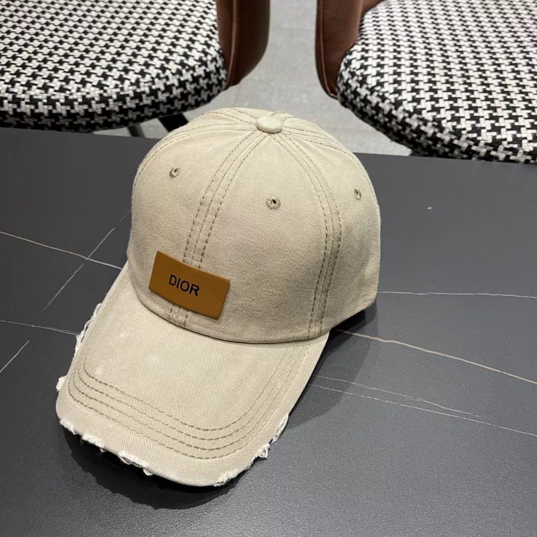 Stylish 2442 Christian Dior Caps