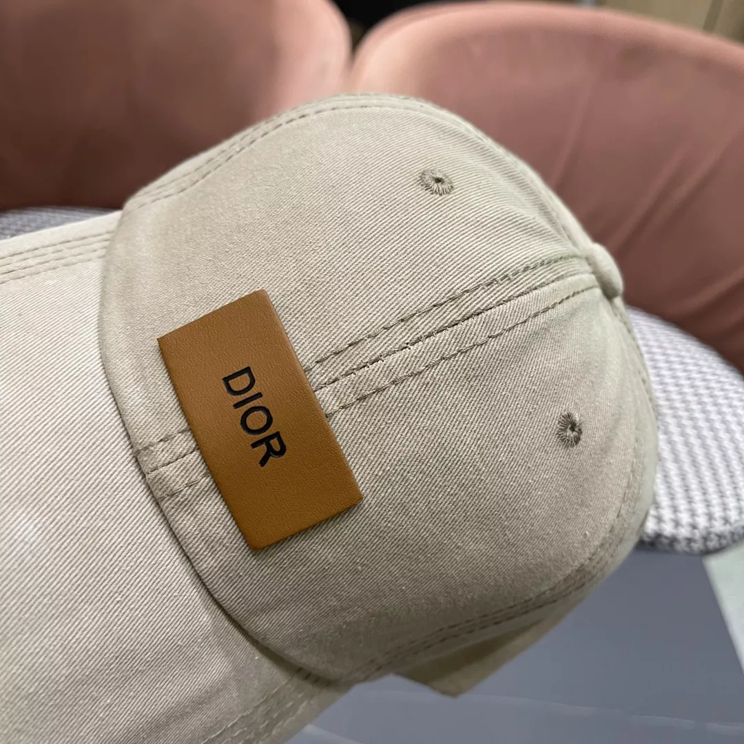 Stylish 2442 Christian Dior Caps
