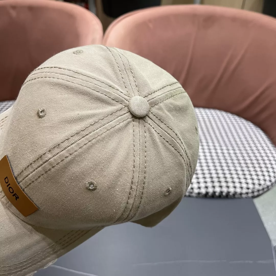 Stylish 2442 Christian Dior Caps