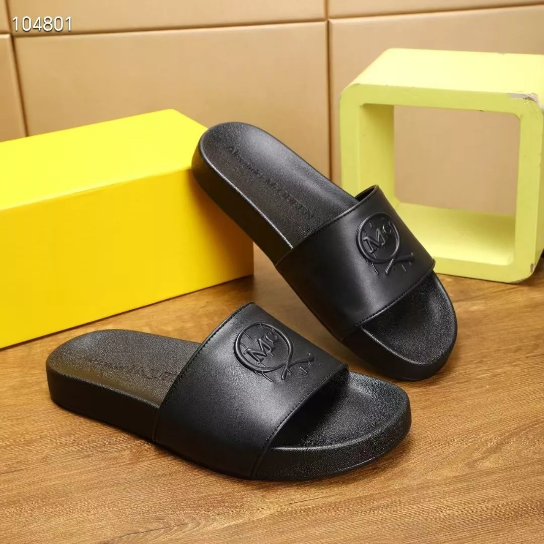 Stylish 2445 Alexander McQueen Slippers For Men